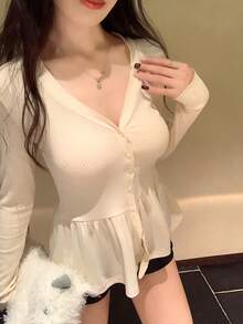 DAZY Tricou damă cu mânecă lungă, casual, cu decolteu în V și tiv cu volane - Caisă - Vizualizare 6