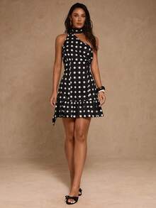 Glamine 女士时尚黑白波点修身泡泡下摆斜领挂脖系带迷你连衣裙，适合新年、派对、毕业典礼等场合。 - 黑與白 - 查看 4
