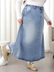 SHEIN CURVE+ Plus Size Women High Waist Pockets Casual/Work Denim Midi Skirt Teen Girls Curve Light Blue Washed Denim Skirt High A-Line Midi Length Winter Spring Christmas New Year Thanksgiving Commuting Vacation Graduation Chic Y2k Cute Streetwear Coquette Party Wedding Elegant Business Casual Woman Curve Friendly Skirt 5XL-8XL Denim Skirt Elastic Waist Skirt Casual Long Skirt