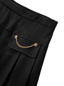GlowEve CURVE Plus Size Elegant Pleated Chain Decor Mini Skirt - Black - View 3