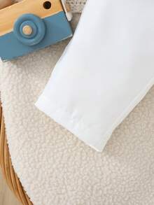 Baby Boy Casual Cute Versatile Blue Long Sleeve Shirt & Elastic Waist Pants Set Cute And Versatile Casual Blue Long-Sleeved Shirt And Elastic Waist Trousers Set For Baby Boys (2-Piece Set). Includes A Casual Gentleman's Long-Sleeved Shirt With Button Loops And White Dress Trousers. Suitable For Home, Outdoor, And Other Occasions. A Gentleman's Shirt And Trouser Set For Little Boys. - Multicolor - View 5