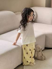 DAZY 2pcs/Set Toddler Girls' Casual Round Neck Short Sleeve Top And Striped Cartoon Print Pants Pajama Set - Yellow - View 1