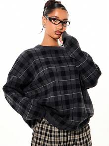 SUMWON WOMEN 超大款同色系格纹印花圆领长袖针织毛衣，秋冬必备休闲套头衫 - 黑色 - 查看 1