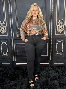 Hourglow Dollyholly86 Plus Figure Graphic Lettuce Trim Mesh Top, For Hourglass Body Shape - Multicolor - View 3