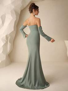 Coutiva Luxury Evening Gown, High-End Formal Dress, Elegant And Sophisticated Lady-Like Style - Mint Green - View 3