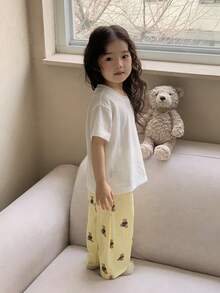 DAZY 2pcs/Set Toddler Girls' Casual Round Neck Short Sleeve Top And Striped Cartoon Print Pants Pajama Set - Yellow - View 2