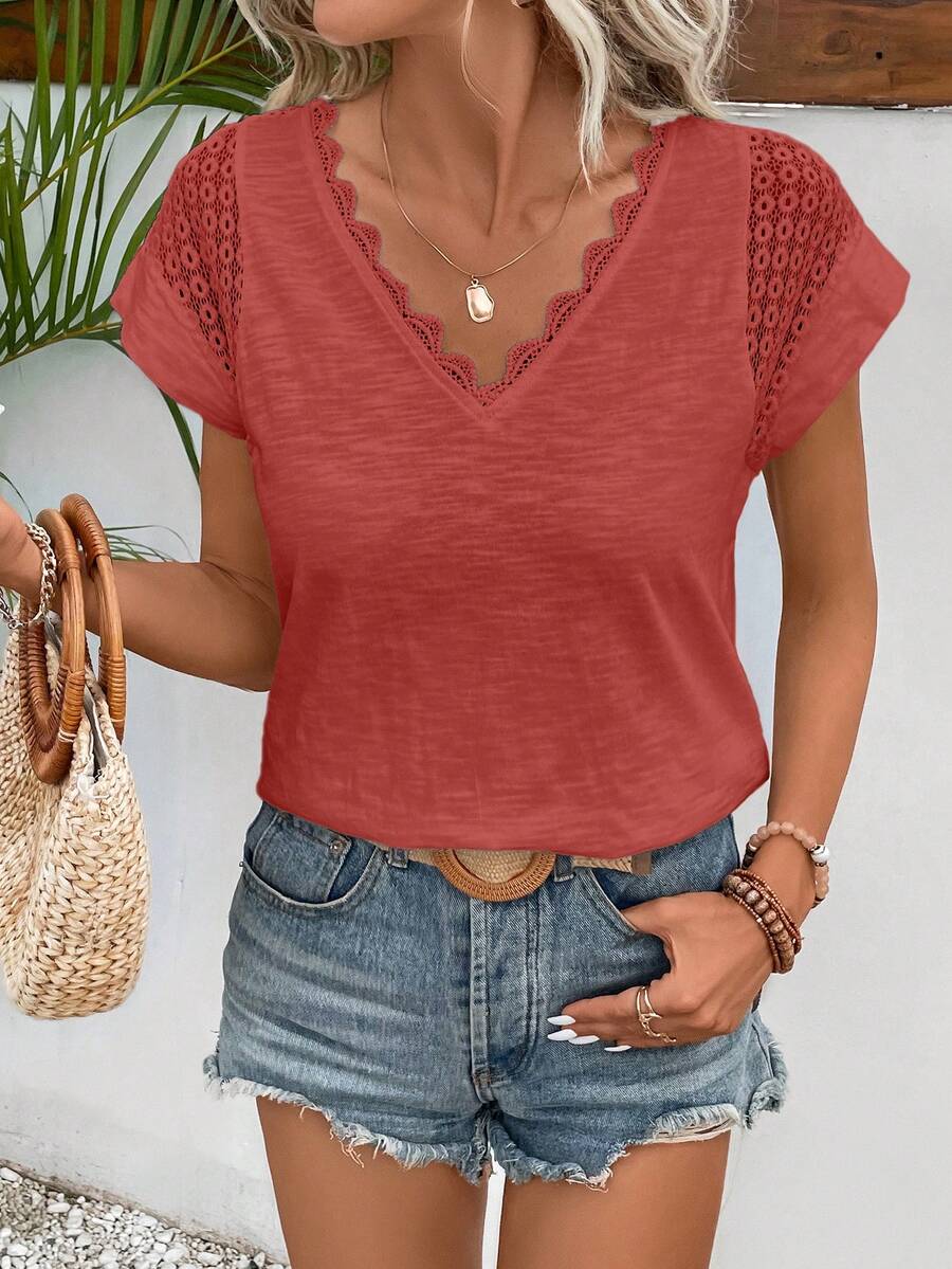 SHEIN Frenchy 短袖蕾絲拼接t恤 - 紅木色 - 查看 1