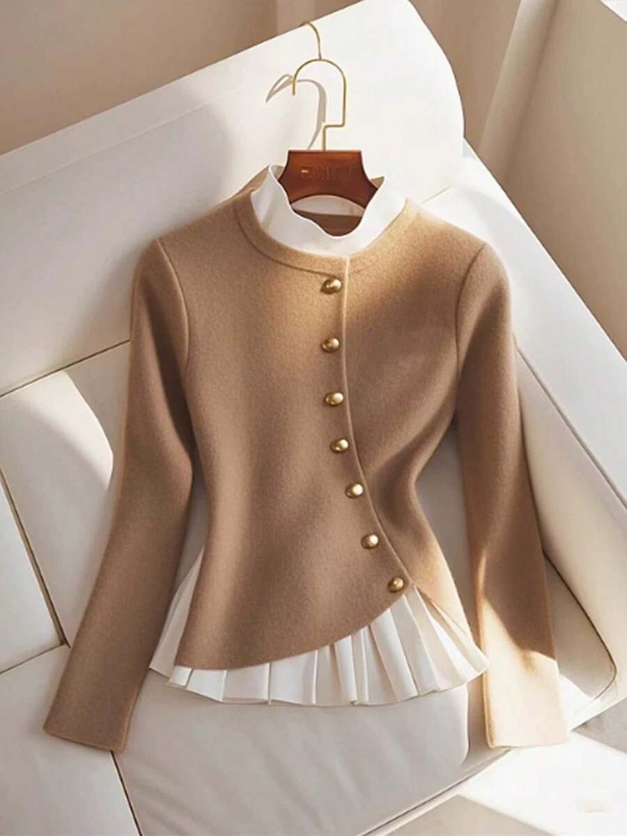 SHEIN Frenchy Áo thun nữ tay dài cổ cao cài nút, áo cài nút kim loại, áo xếp ly, áo màu nâu cho nữ, áo tay dài màu nâu, áo màu nâu cà phê, áo kiểu màu nâu, áo chui đầu màu nâu, áo nữ thanh lịch, mùa thu, áo thun giữ nhiệt, áo phối màu, áo kiểu thường ngày cho nữ, phong cách Pháp thanh lịch, cổ điển, tối giản, phù hợp mặc hàng ngày, áo kiểu nữ thanh lịch, mùa đông cho nữ, thường ngày cho nữ, bữa sáng cho nữ, phù hợp cho thường ngày và kỳ nghỉ, xuân/thu, phong cách Pháp, phụ nữ Paris, phong cách châu Âu, kỳ nghỉ châu Âu, thu/đông, phù hợp cho mọi mùa, mùa đông cho nữ, năm mới, phụ nữ năm mới, phong cách Pháp thường ngày, cổ điển, tối giản, phù hợp mặc hàng ngày, phong cách Pháp, phong cách châu Âu - Màu Khaki - Xem 1