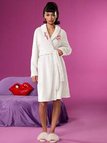 Betty Boop x SHEIN Women's Figure Embroidered Fleece Robe, Autumn/Winter - White - View 3