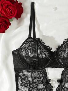 SHEIN 4 件套：蕾丝撞色网眼紧身衣 + 荷叶边吊袜带裙 + 2 双长袜，外出内衣 - 黑色 - 查看 5