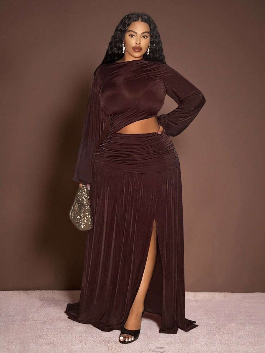 Veslaya Nouvelle robe élégante pour l'automne/l'hiver pour les occasions de fête élégantes, les sorties décontractées, les rendez-vous, les sorties entre amies, les anniversaires, les , les événements formels, les galas, les remises de diplômes et les mariages. Coupe slim, en tissu marron unicolore avec un patchwork irrégulier partiel, taille froncée, découpe latérale partielle, jupe longue évasée en tissu stretch brillant. Ensemble deux pièces grande taille, jupe longue plissée, ensemble jupe courbe, ensemble jupe longue plissée modeste. - Marron - Voir 1