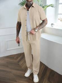 Manfinity Homme Bộ 2 món áo sơ mi và quần ngắn tay kẻ sọc màu trơn, phong cách thường ngày, thích hợp cho kỳ nghỉ. - Màu be - Xem 4