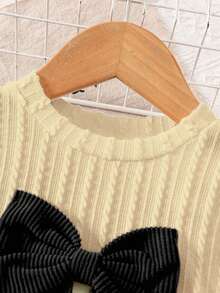 Elladie kids 4-7 岁女童休闲甜美白色针织提花蝴蝶结装饰荷叶边长袖圆领上衣和粉色灯芯绒松紧腰百褶裙，适合日常穿着、休闲外出 - 黑色 - 查看 4