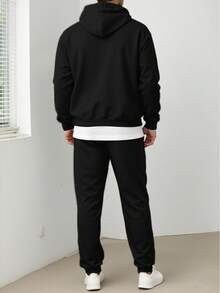 Manfinity Homme 2pcs Plus Size Men's Classic Black Horse Print Drawstring Hoodie And Pants Set, Suitable For Boyfriend, Lover, Daily Wear, Autumn/Winter Sweatsuit - Black - View 2