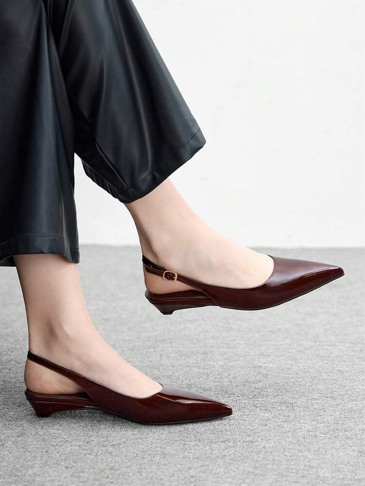 CUCCOO BIZCHIC 女性用コーヒー色 尖った先端 ローヒール スリングバックシューズ、ミニマリスト エレガント 多用途 カジュアル通勤シューズ、仕事オフィス、春秋に適しています