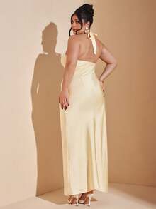 SHEIN BAE Plus Size Elegant Satin Dress, V-Neck Lace Trim Sleeveless Cocktail Party Gown, Formal Occasion Bridesmaid Dress, Birthday Mini Dress, Yellow Satin Long Dress, Cocktail Party, Business Casual,Prom, Valentine's Day, Thanksgiving, Parties, Weddings, Plus Size Satin Dress, Long Satin Dress, Plus Size Evening Gown, Curve Formal Dress Women Dresses Champagne - Yellow - View 2