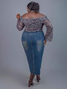 CurvyTilda Plus Size Women Casual Denim Mini Skirt, Suitable For Daily Wear, For Hourglass Body Shape