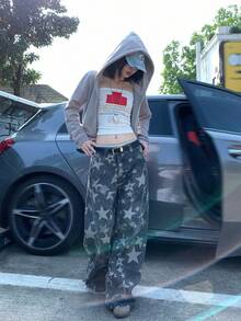 DAZY 女士水洗五角星印花街头复古韩版休闲宽松牛仔裤 - 藍色 - 查看 3