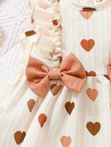 SHEIN Cute Newborn Baby Girl Sleeveless Flared Geometric Heart Print A Line Dress With Ruffle Details And Bows - Multicolor - View 4