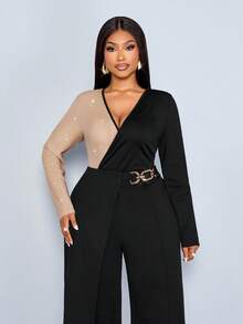 SOLERSUN 大码女装秋冬时尚优雅性感连体裤,露肩设计,长袖V领,收腰阔腿裤,黑金撞色拼接,单侧拼接,腰部金属装饰,腿部收紧设计,针织面料,亮面连体裤,适合派对、毕业典礼、万圣节、圣诞节等各种场合,新年新装扮。 - 黑色 - 查看 3