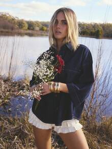 Aralina 女式休闲落肩宽松牛仔衬衫 - 深色水洗藍 - 查看 7