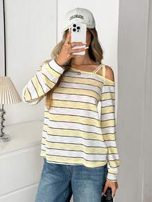 Easowa 露肩长袖女式T恤，轻薄透气的奶油黄色T恤，适合夏季外出防晒，浪漫度假装，海滩休闲装，日常通勤装。时尚条纹露肩长袖上衣，休闲宽松针织衫，春夏百搭。别致黄白条纹不对称露肩T恤，宽松长袖薄针织套头衫，休闲日常穿着。时尚女士条纹露肩长袖上衣，纯色/休闲款。 - 彩色 - 查看 4