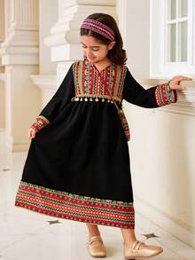 Đầm dài tay cổ chữ V dáng xòe rộng, họa tiết chắp vá, viền tua rua, dành cho bé gái, bộ sưu tập Xuân/Hè, kèm túi đeo chéo. - màu đen - Xem 3