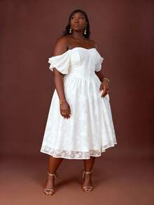CurvyTilda 加大码白色露肩露背系带设计，宫廷风连衣裙，优雅长裙 - 白色 - 查看 3