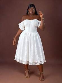 CurvyTilda 加大码白色露肩露背系带设计，宫廷风连衣裙，优雅长裙 - 白色 - 查看 5