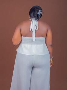 CurvyTilda Nuevo conjunto de top corto texturizado sin espalda y pantalones de pierna ancha, look sexy para fiesta/vuelta al colegio, talla grande, conjunto de fiesta todo en blanco - Blanco - Ver 2