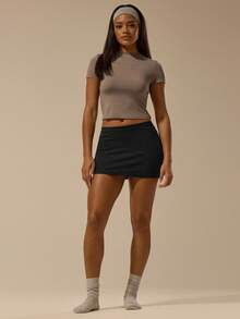 MUSERA ESSENTIALS 柔软如丝的迷你裙，夏季基础款，可爱休闲优雅，90年代Y2K风格，适合返校、派对、情人节等场合。 - 黑色 - 查看 2