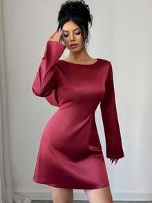 Modelyn 迷你酒红色露背撞色蕾丝连衣裙 - 酒紅色 - 查看 3