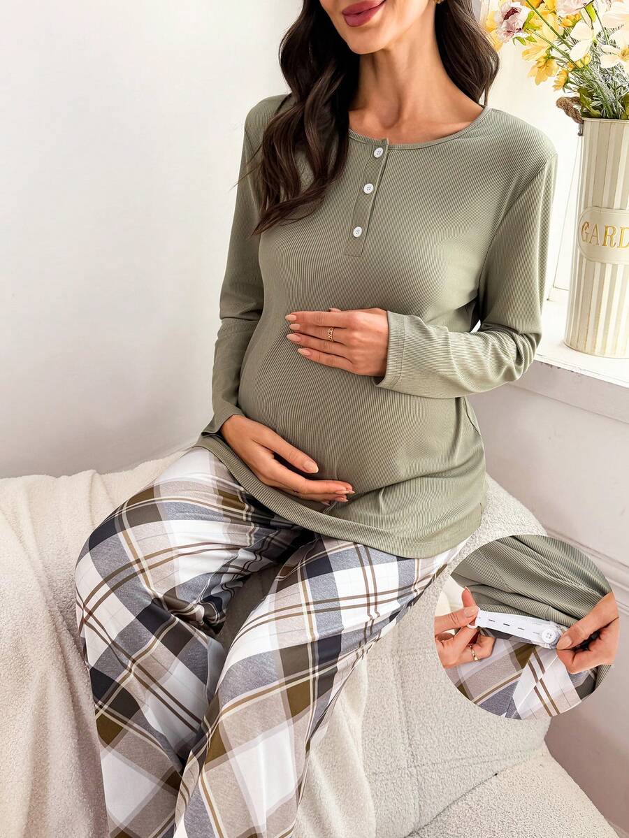 Moonlight&Mama Conjunto de pijama de maternidad con top de manga larga con cuello de equipo acanalado de unicolor con botones y pantalones estampados a cuadros - Multicolor - Ver 1