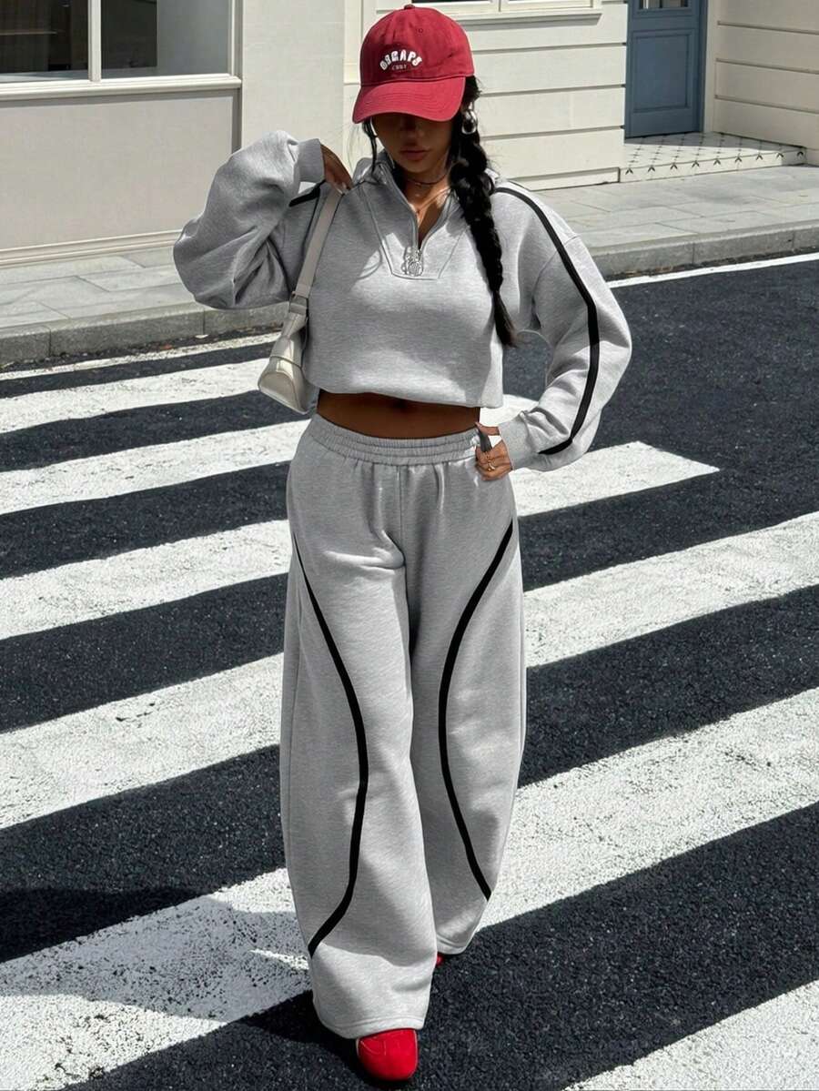 Modelyn Women's Fashionable Floral & Striped Curved Paneled Fleece Sweatpants Set, Casual Sportswear For Autumn/Winter - Grey - View 1