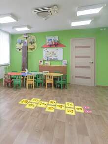 Bộ 10 miếng dán trang trí sàn nhà họa tiết kẻ caro sống động - Chống thấm nước, tự dính, có thể tháo rời và dễ lau chùi - Hoàn hảo cho nhà hơi, lớp học và trang trí nhà cửa. - Màu vàng - Xem 3