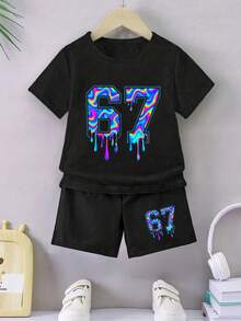 SHEIN GraphicGems 一套青少年男童休闲时尚舒适简约创意流苏数码“67”图案短袖T恤和短裤套装，适合夏季户外运动穿着，SIX SEVEN T恤套装 - 黑色 - 查看 3