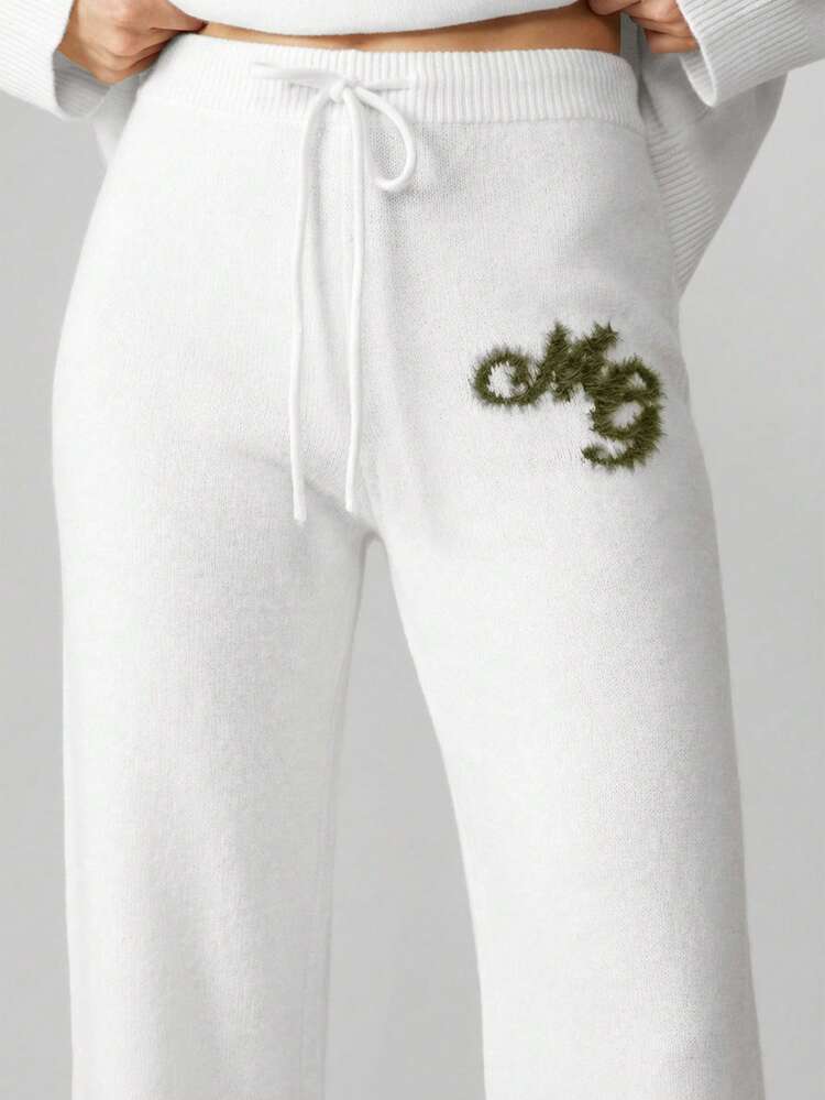 MISSGUIDED Knit Sweater Pants With Logo Detail Straight Leg Drawstring Waist Cozy Winter Lounge Bottoms For Casual Comfort