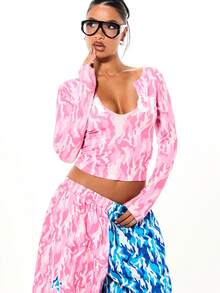 SUMWON WOMEN 粉色迷彩印花短款长袖圆领修身上衣，适合春夏休闲日常穿着 - 粉色 - 查看 4