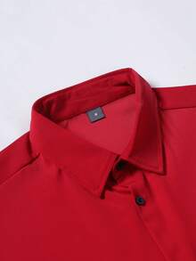 Manfinity Homme Men's Solid Color Short Sleeve Single-Breasted Casual Shirt - Red - View 6