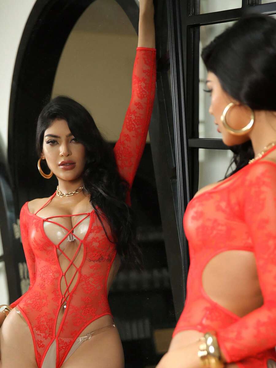 SHEIN Women's Solid Color Elegant Lace Sexy Wireless Crotchless Bodysuits - Red - View 1