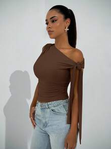 SHEIN BAE Áo cánh lệch vai buộc dây cổ chéo thanh lịch dành cho nữ, thích hợp cho các buổi hẹn hò hàng ngày, đi chơi, hộp đêm, tụ tập tiệc tùng, trang phục câu lạc bộ dành cho nữ, trang phục Halloween - màu nâu - Xem 5