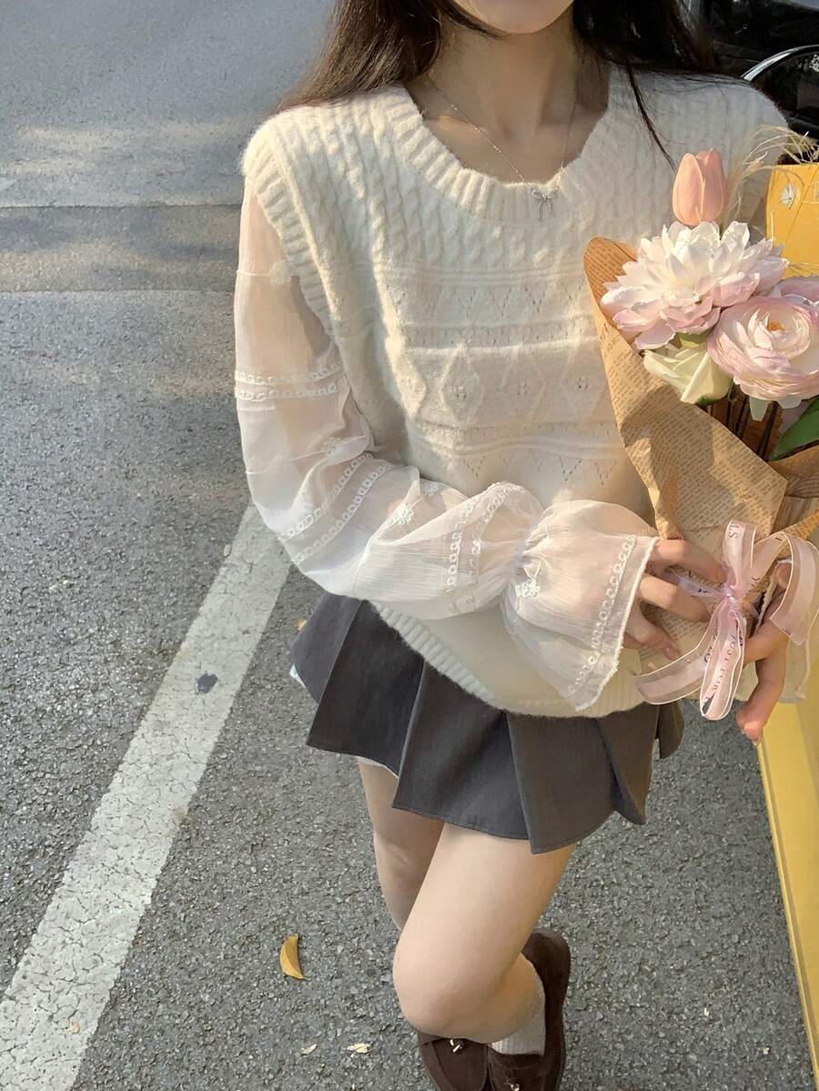 DAZY 女士圆领菱形图案长袖毛衣，秋冬款 - 米色 - 查看 1