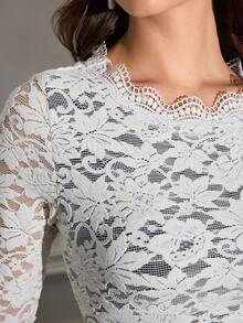 Modelyn Vestido ajustado de manga larga con cuello redondo y encaje de contraste para mujeres - Blanco y Negro - Ver 4