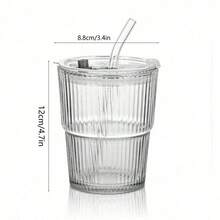 1个透明玻璃杯，带条纹图案杯盖和吸管，便携简约风格，可盛装水、茶或咖啡，ins风；圆形杯身，容量600毫升。另有吸管和吸管刷可选。开学季必备。 - 透明 - 查看 3
