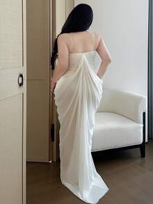 Flirla 性感束腰无肩带连衣裙 - 白色 - 查看 2