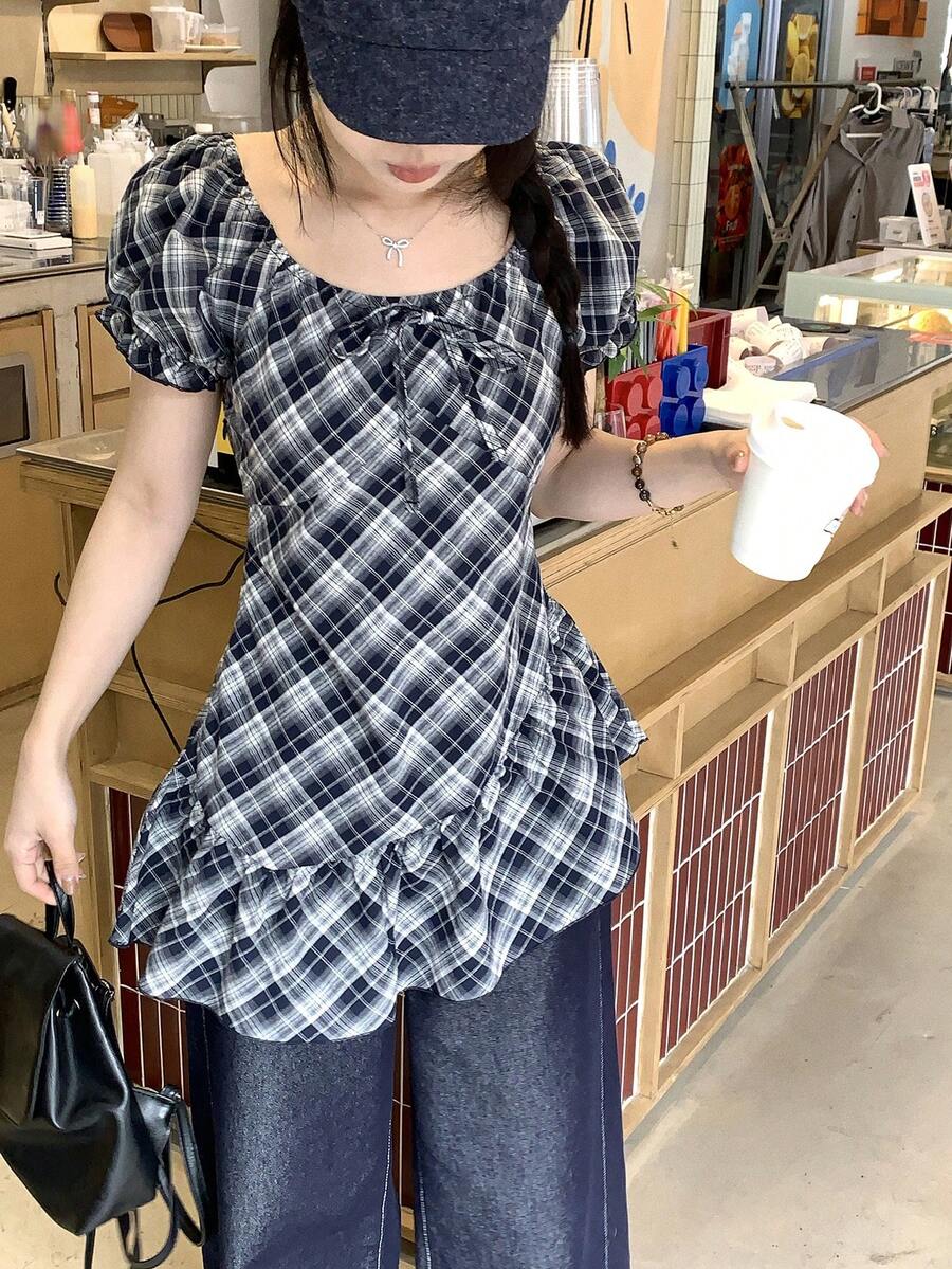 DAZY Women's Plaid Round Neck Casual Short Sleeve Blouse - Black and White - View 1