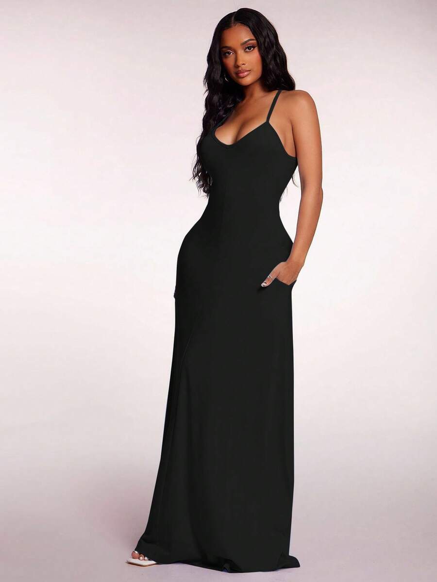 Radiana 女士性感优雅飘逸A字黑色吊带连衣裙，露背长裙，适合海岛度假、海滩、约会、派对，舒适休闲居家/日常穿着。 - 黑色 - 查看 1