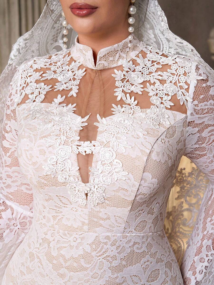 Aureia 大码优雅奢华刺绣弹力蕾丝透视喇叭袖鱼尾连衣裙，适合婚礼、派对、度假、新娘礼服等场合。