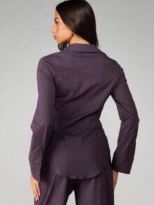 MISSGUIDED Blusa ajustada de manga larga con botones, estilo corsé a rayas, camisa morada estructurada para oficina, negocios y trabajo formal - Morado - Ver 2