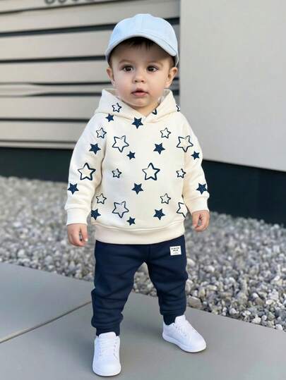SHEIN Baby Boy Casual Minimalist, Fashion Classic, Cartoon Cute Style, Star Pattern, Sporty Style, Graffiti Handpainted, Loose Comfortable Knit Soft Hoodie Sweatsuit Set, Suitable For Autumn/Winter